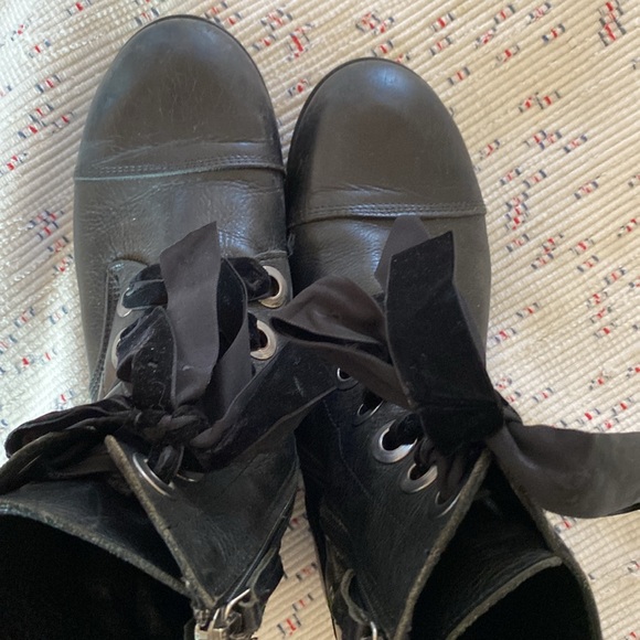 Combat boots - Picture 2 of 3